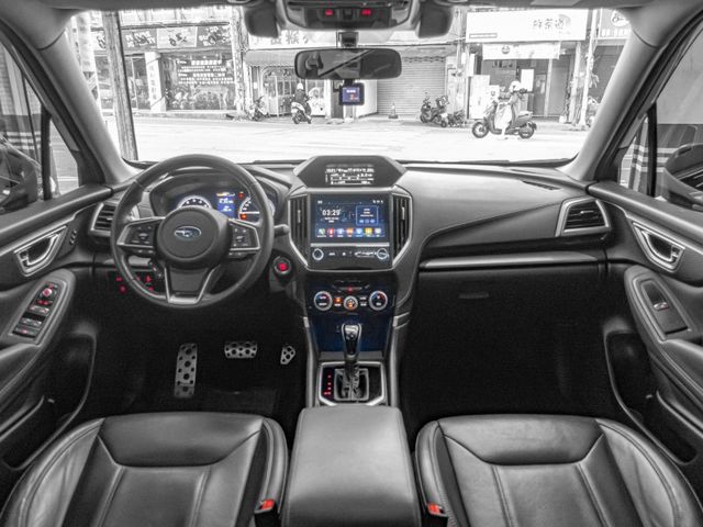 Subaru Forester  第10張相片