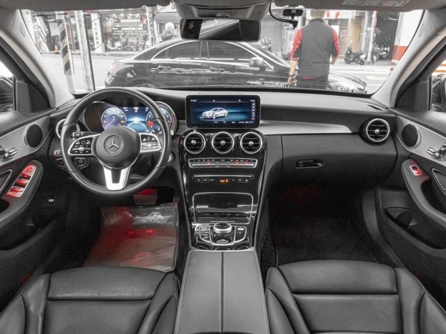 Mercedes-Benz/賓士 C200  第10張相片
