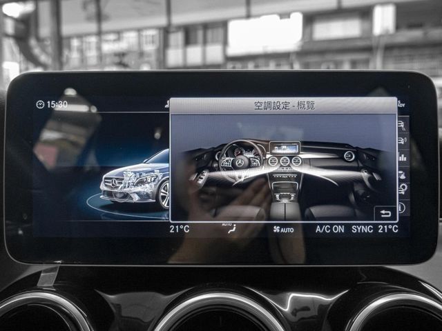 Mercedes-Benz/賓士 C200  第15張相片