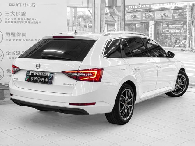 Skoda Superb  第5張相片
