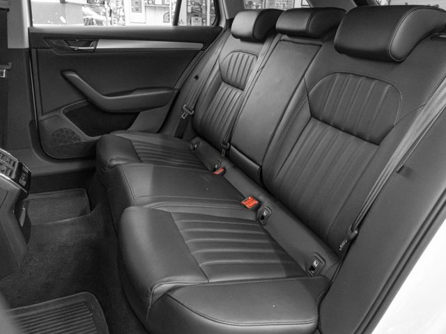 Skoda Superb  第11張相片