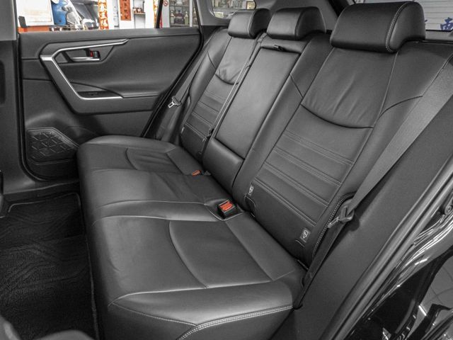 Toyota RAV4  第9張相片