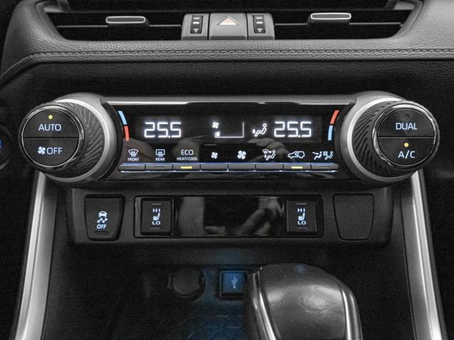 Toyota RAV4  第12張相片