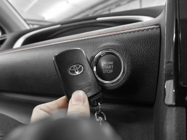 Toyota SIENTA  第6張相片