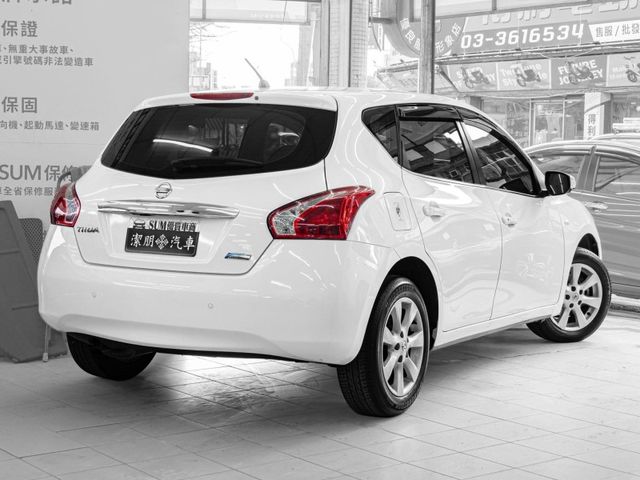 Nissan Tiida  第2張相片