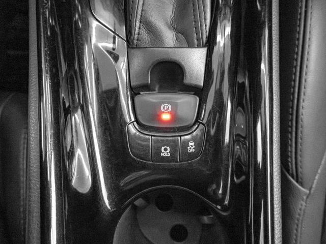 Toyota C-HR  第15張相片