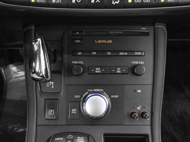 Lexus CT200H  第15張相片