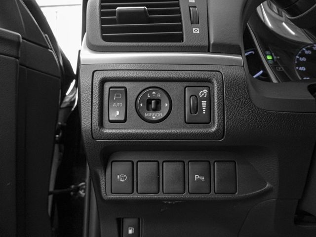Lexus CT200H  第17張相片