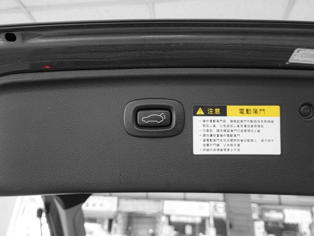 Luxgen U6 GT  第20張相片