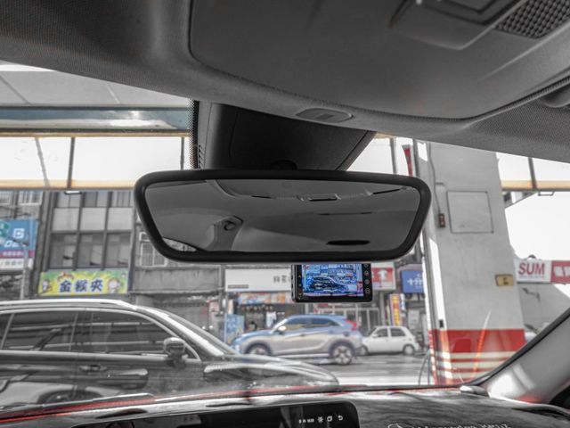 Mercedes-Benz/賓士 GLA180  第18張相片