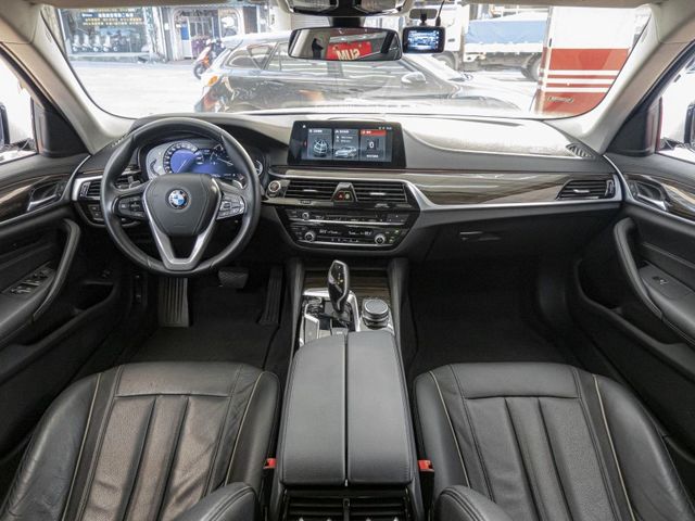 BMW/ 寶馬 520i  第7張相片