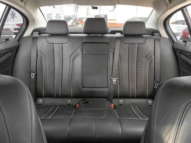 BMW/ 寶馬 520i  第10張相片