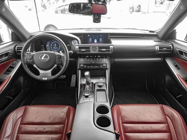 Lexus IS  第7張相片