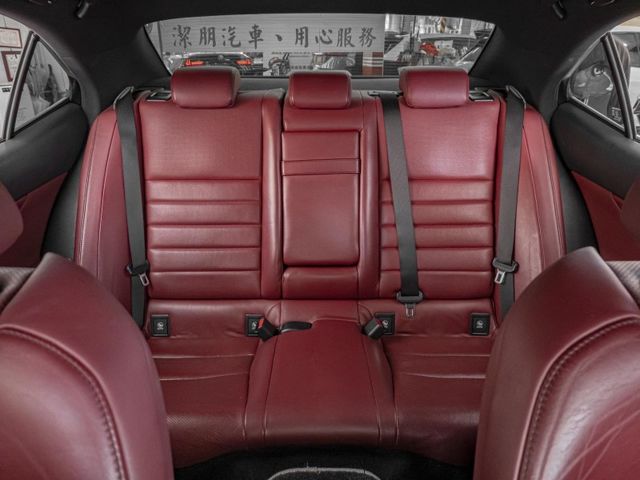 Lexus IS  第10張相片