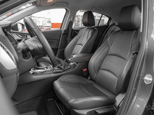 Mazda Mazda3  第8張相片