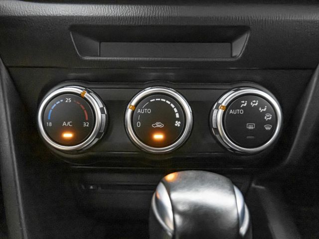 Mazda Mazda3  第12張相片