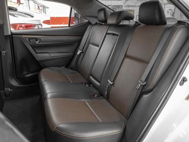 Toyota ALTIS  第9張相片