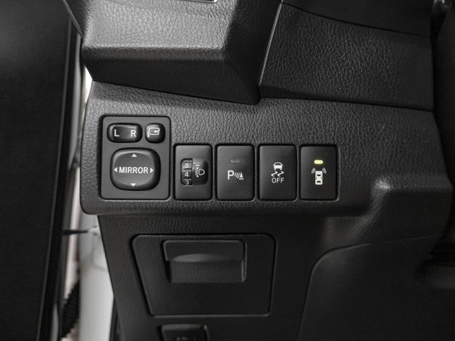 Toyota ALTIS  第16張相片