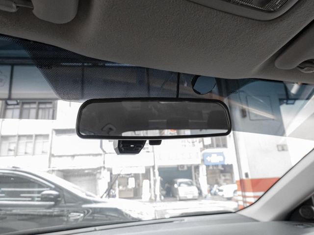 Toyota ALTIS  第18張相片