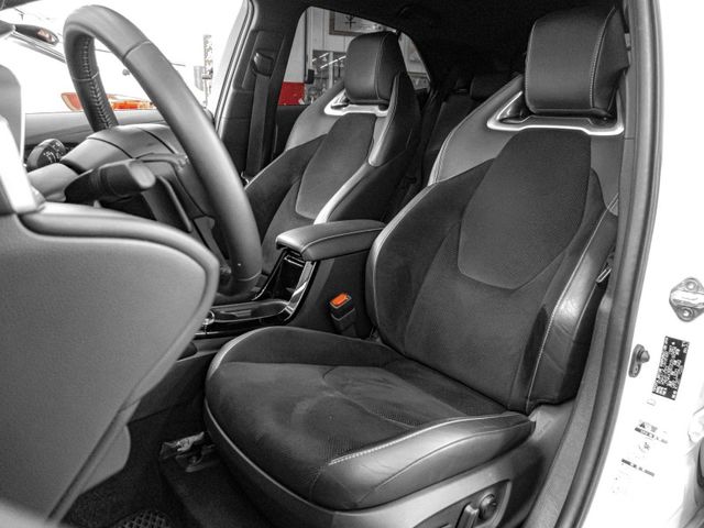 Toyota Auris  第8張相片
