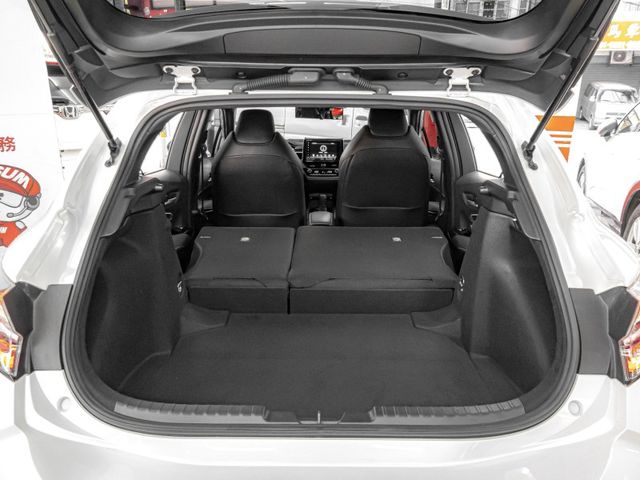 Toyota Auris  第21張相片