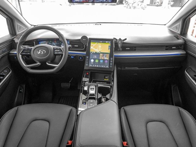 Hyundai Custin  第7張相片