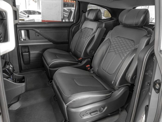 Hyundai Custin  第9張相片
