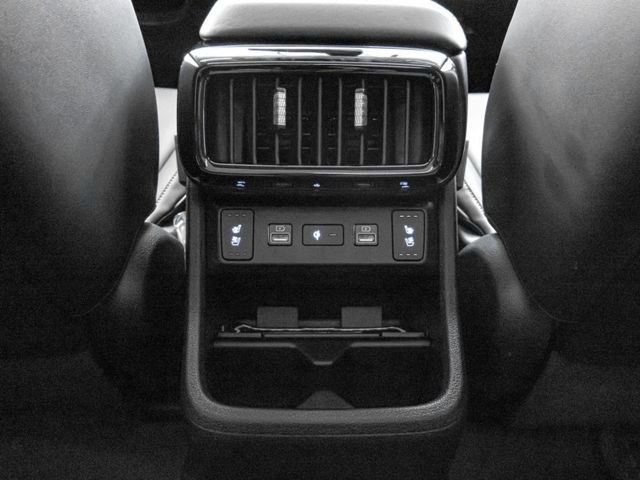 Hyundai Custin  第19張相片