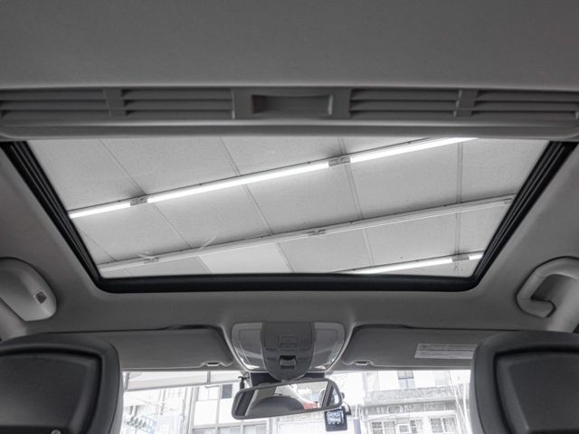 Mercedes-Benz/賓士 C200  第9張相片
