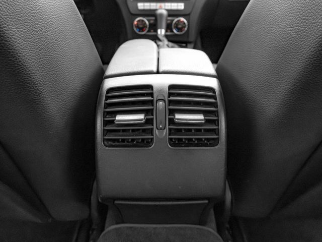 Mercedes-Benz/賓士 C200  第20張相片