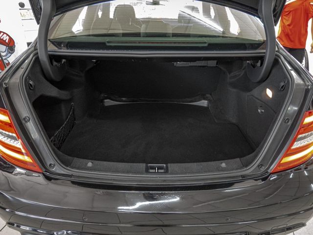 Mercedes-Benz/賓士 C200  第21張相片