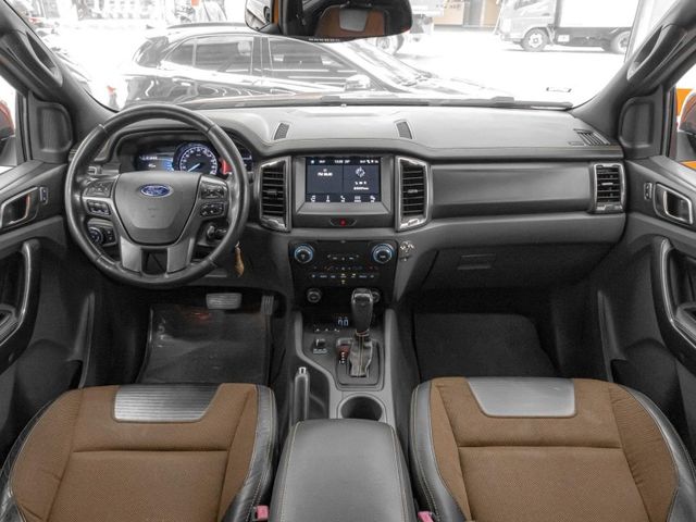 2017年 FORD福特 RANGER 橘 3.2／定速.電動椅.倒車顯影.CarPlay  第6張相片