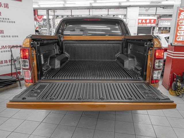 2017年 FORD福特 RANGER 橘 3.2／定速.電動椅.倒車顯影.CarPlay  第21張相片