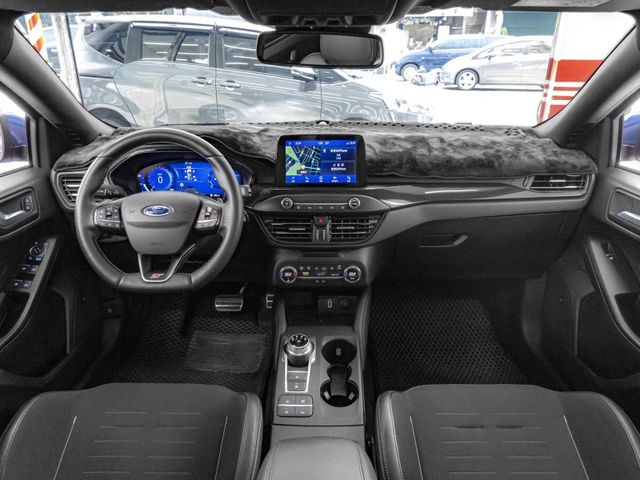 原廠保養！2020年 FORD福特 FOCUS ST 藍 2.3／全景天窗.ACC.盲點.車偏.CarPlay  第8張相片