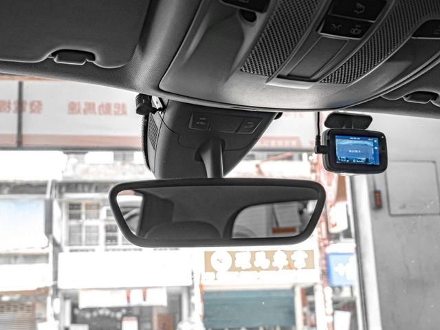 Mercedes-Benz/賓士 B-CLASS  第21張相片