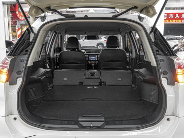 Nissan X-Trail  第21張相片