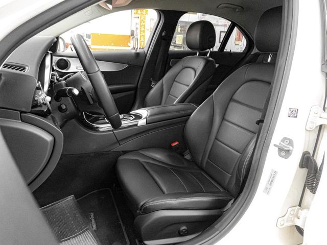 Mercedes-Benz/賓士 C200  第8張相片