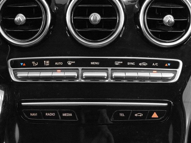 Mercedes-Benz/賓士 C200  第12張相片