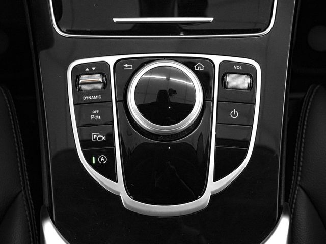 Mercedes-Benz/賓士 C200  第13張相片