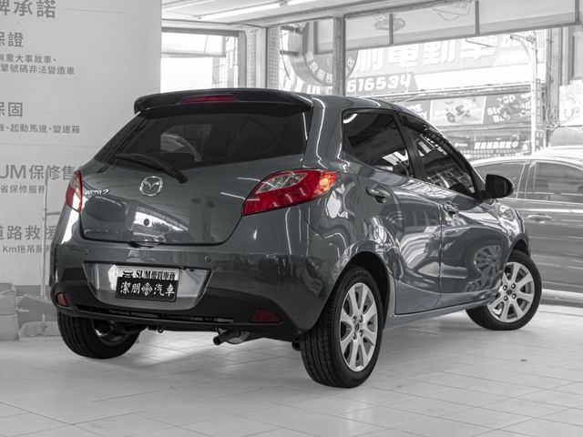 Mazda Mazda2  第2張相片