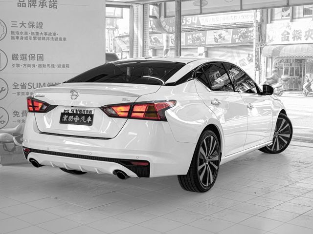 Nissan Altima  第2張相片