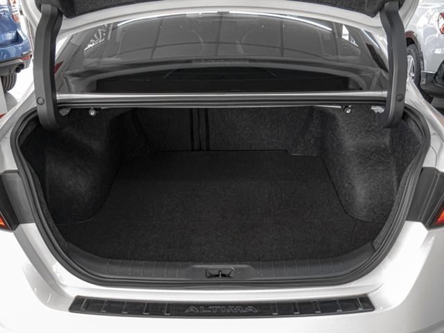 Nissan Altima  第21張相片