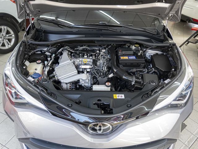 Toyota C-HR  第3張相片