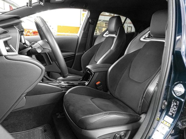 Toyota Auris  第8張相片