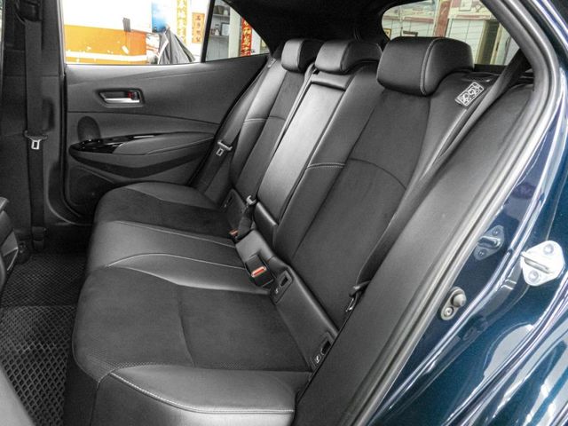 Toyota Auris  第9張相片