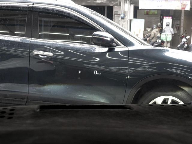 Toyota Auris  第19張相片