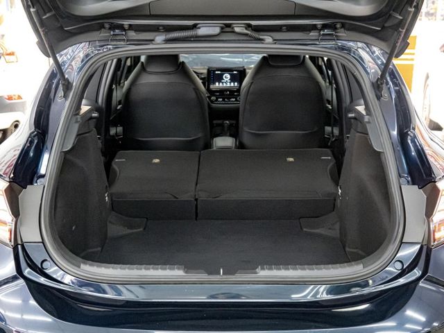 Toyota Auris  第21張相片