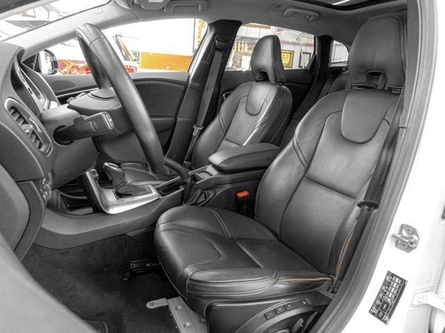 Volvo V40  第8張相片