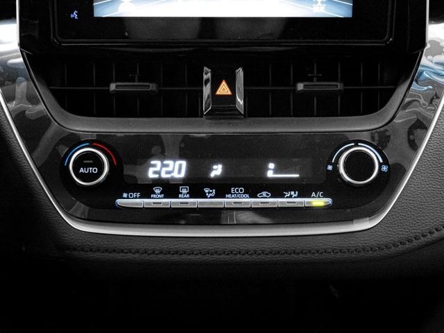 Toyota ALTIS  第17張相片