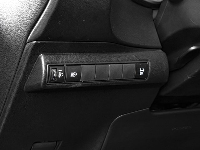 Toyota ALTIS  第19張相片